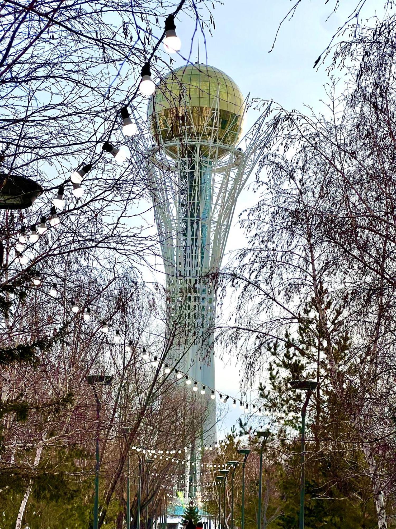 7 Очень Теплая Возле Байтерека Квартира Для 1-4 Человек Astana Exteriér fotografie